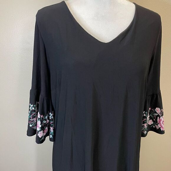 Roz& Ali | Large| Stretch| Soft| Bell sleeves| Midi| Dress| Floral Print - Picture 7 of 12